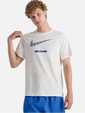 Nike Sportswear Men's Short Sleeve T-Shirt (Summit White)